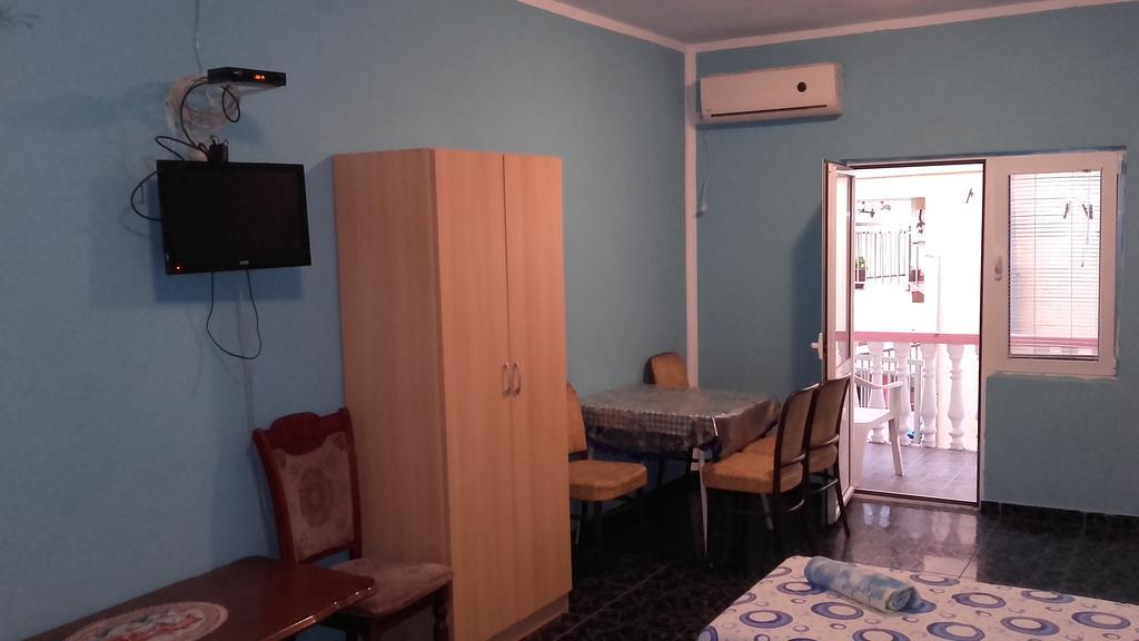 Guest House Dragomir Sutomore Chambre photo