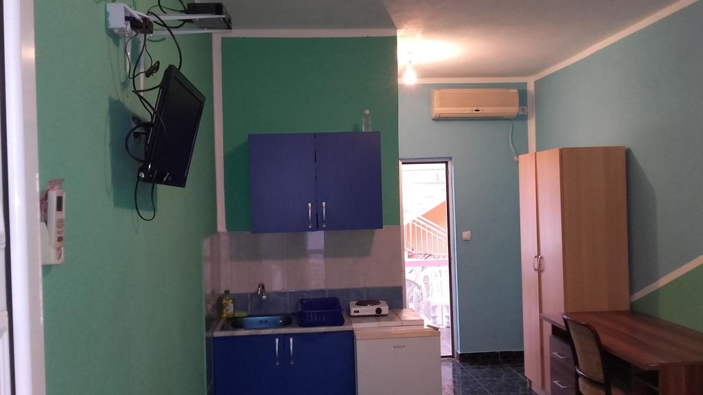Guest House Dragomir Sutomore Chambre photo