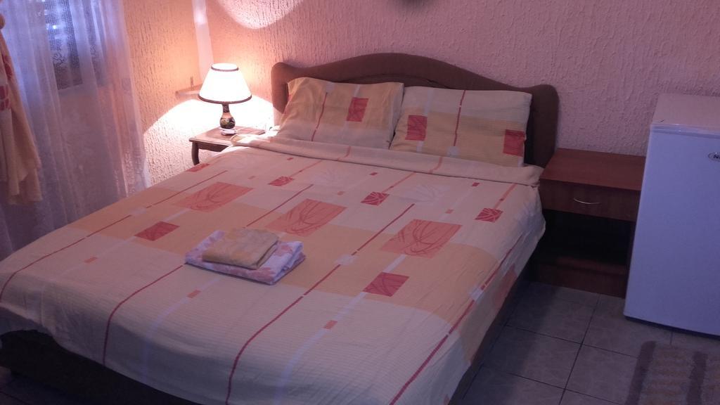 Guest House Dragomir Sutomore Extérieur photo
