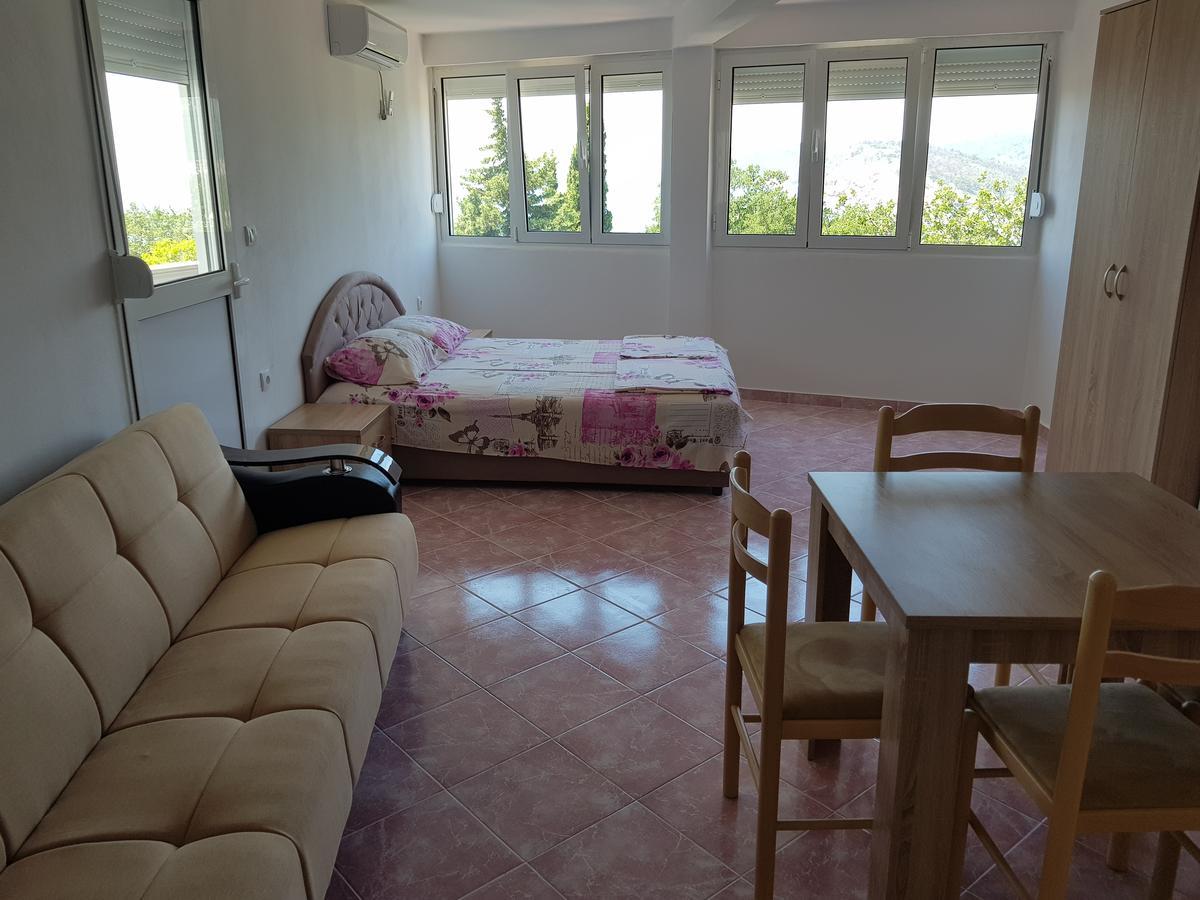 Guest House Dragomir Sutomore Extérieur photo
