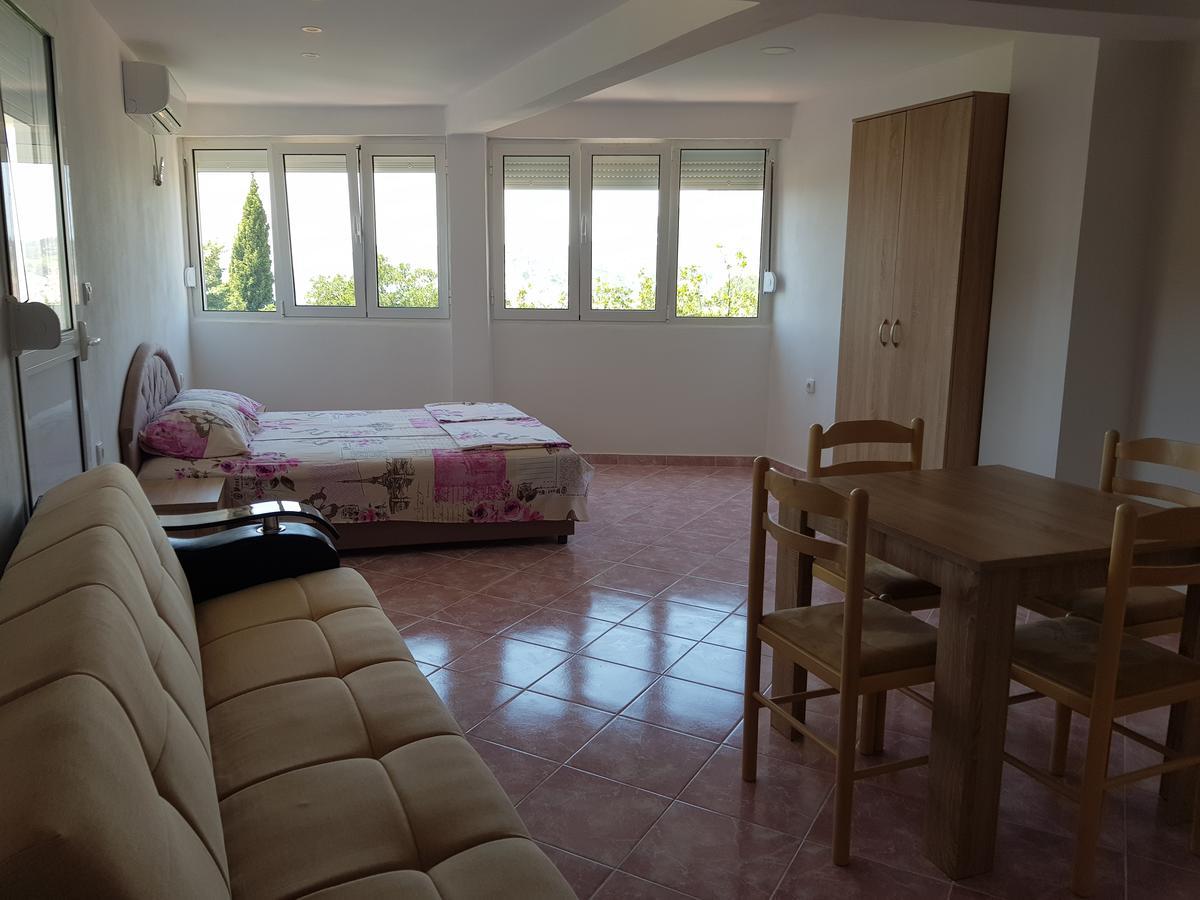 Guest House Dragomir Sutomore Extérieur photo
